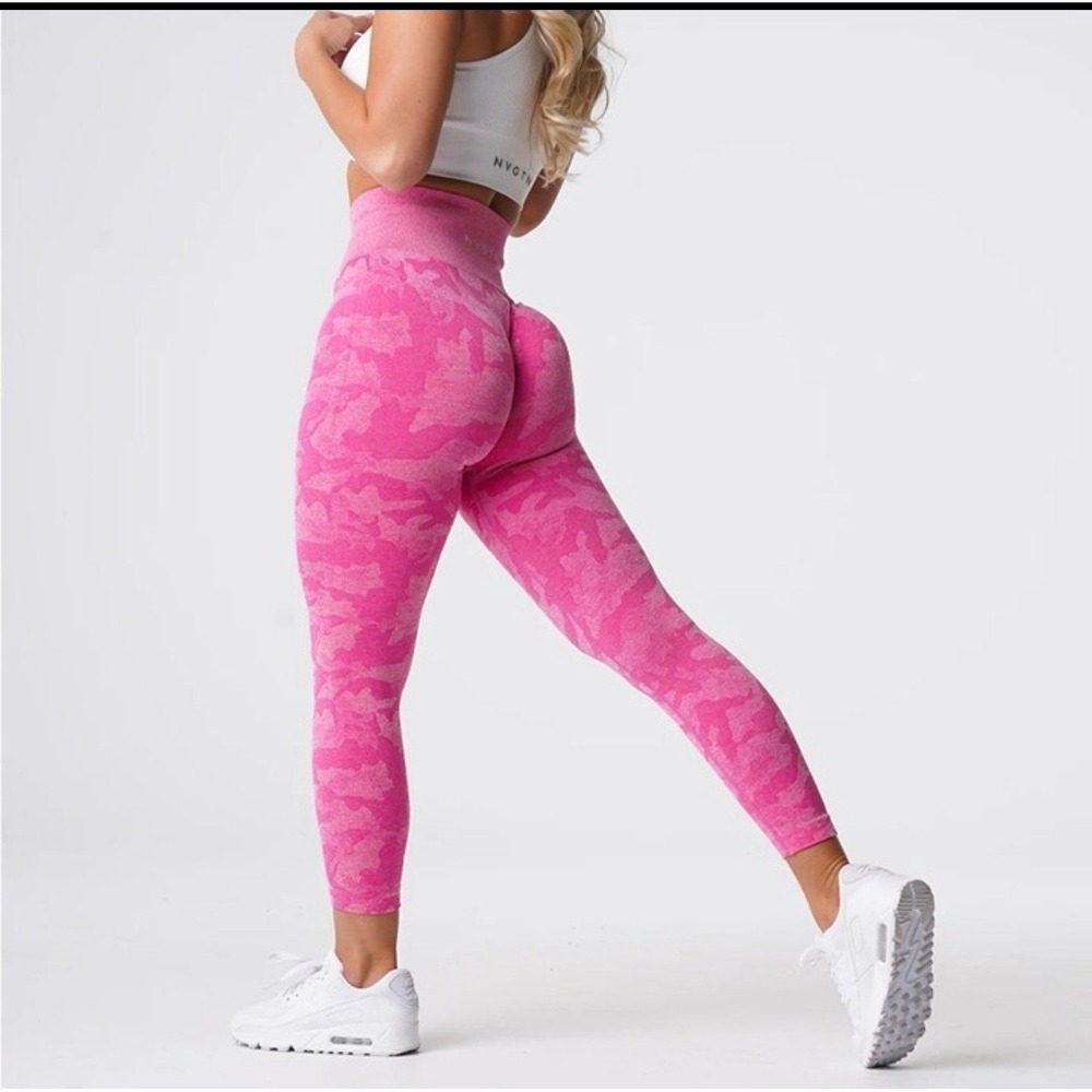 NVGTN‎ Camo Seamless Fuschia Pink Leggings cheetah medium athletic fitness